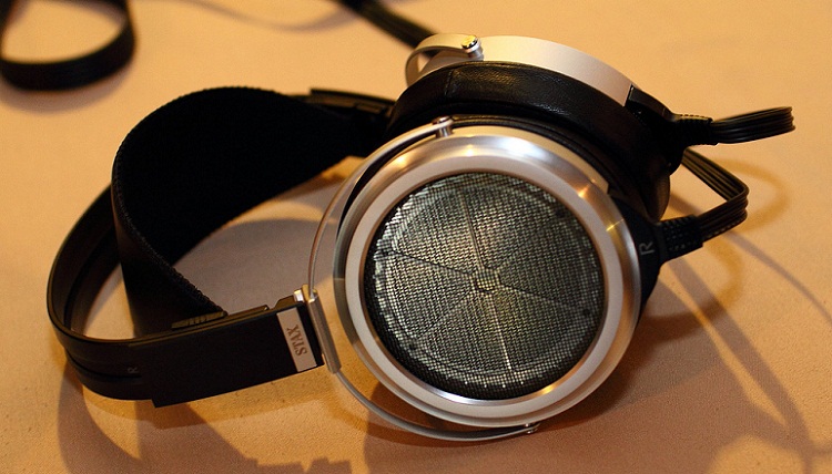 Los gadgets más lujosos del mercado - stax-sr-009